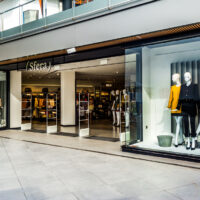 Biosfera Plaza Shopping and Leisure Centre